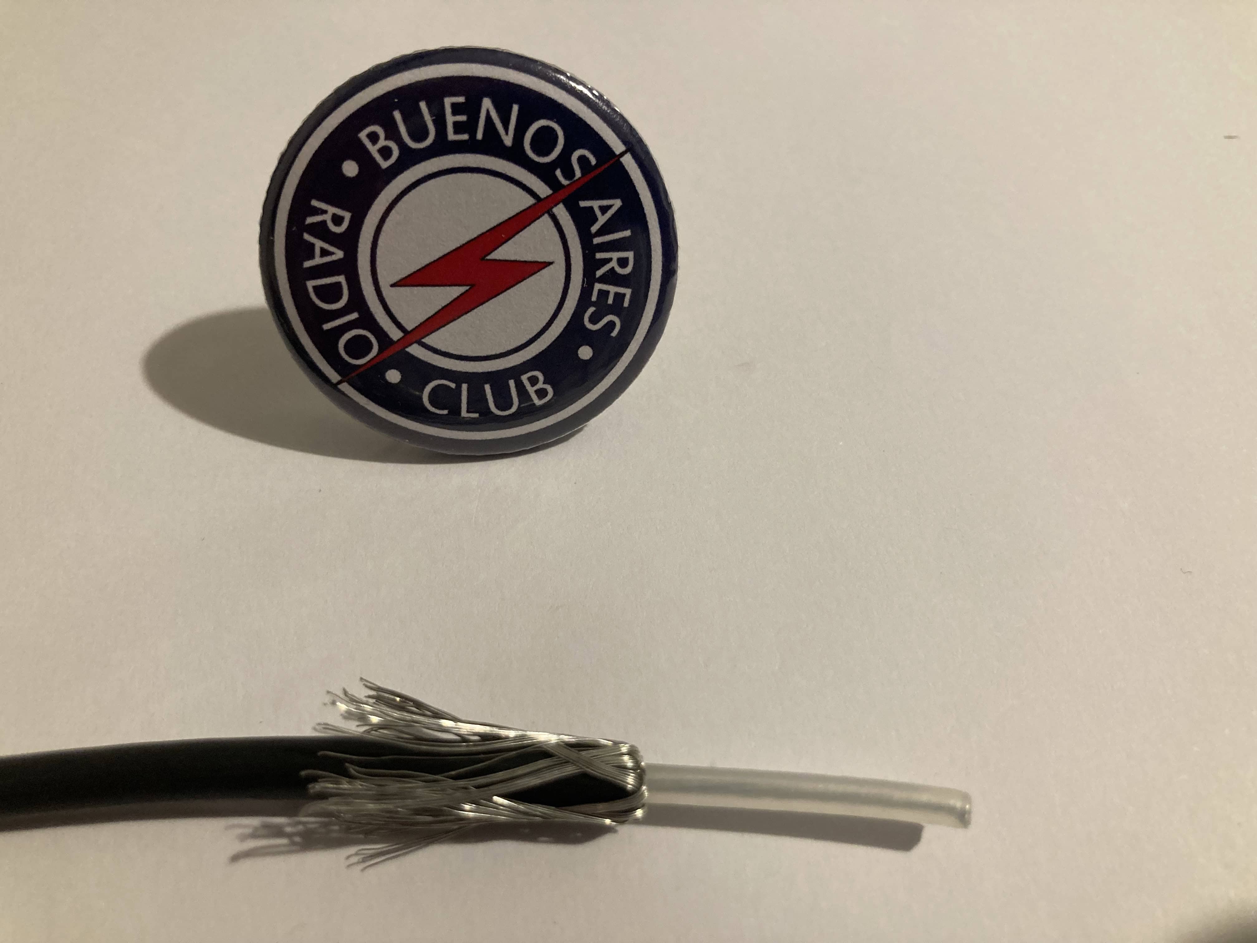 Antena PL-259 en cable RG-58 para radioaficionados en Buenos Aires Radio Club.